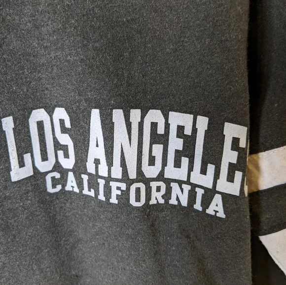 Top - Picture 2 of 4